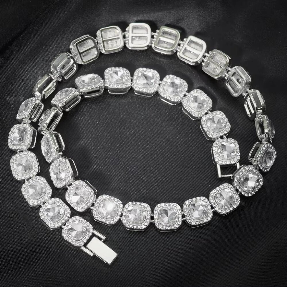 ⭐ Large 22" Long Iced Out Diamond 46 Ctw. Necklace 13mm Wide 18k White Gold ⭐ - Picture 2 of 4